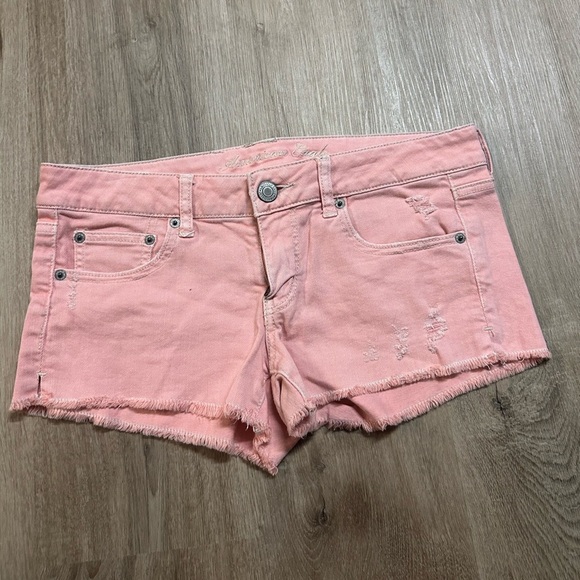 American Eagle Vintage Pastel Pink Stretch Distressed Shorts Size 8 - Picture 1 of 5